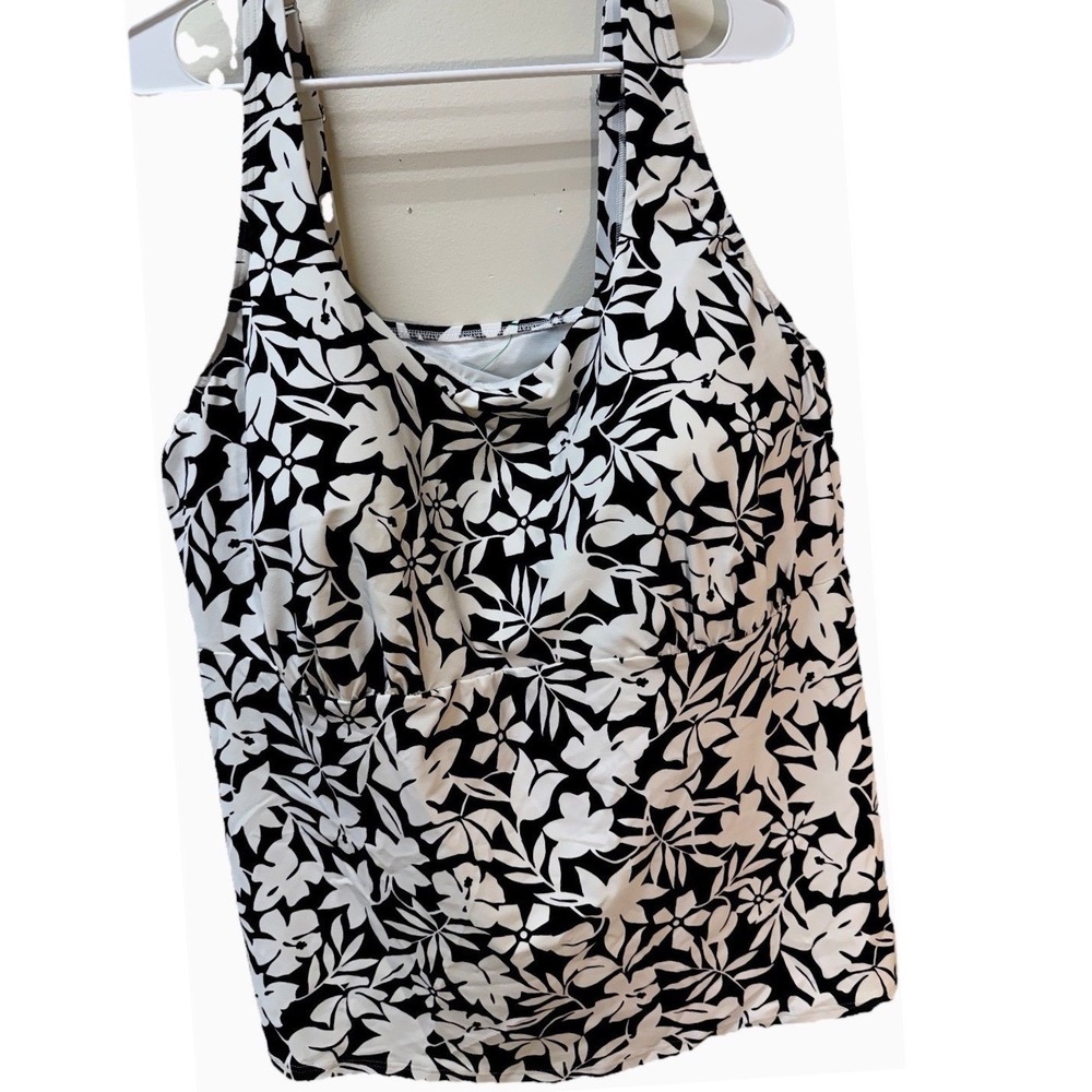 Lands End Womens Tankini 24W DD Built In Bra Floral Swim Black White Vacation - Picture 1 of 8